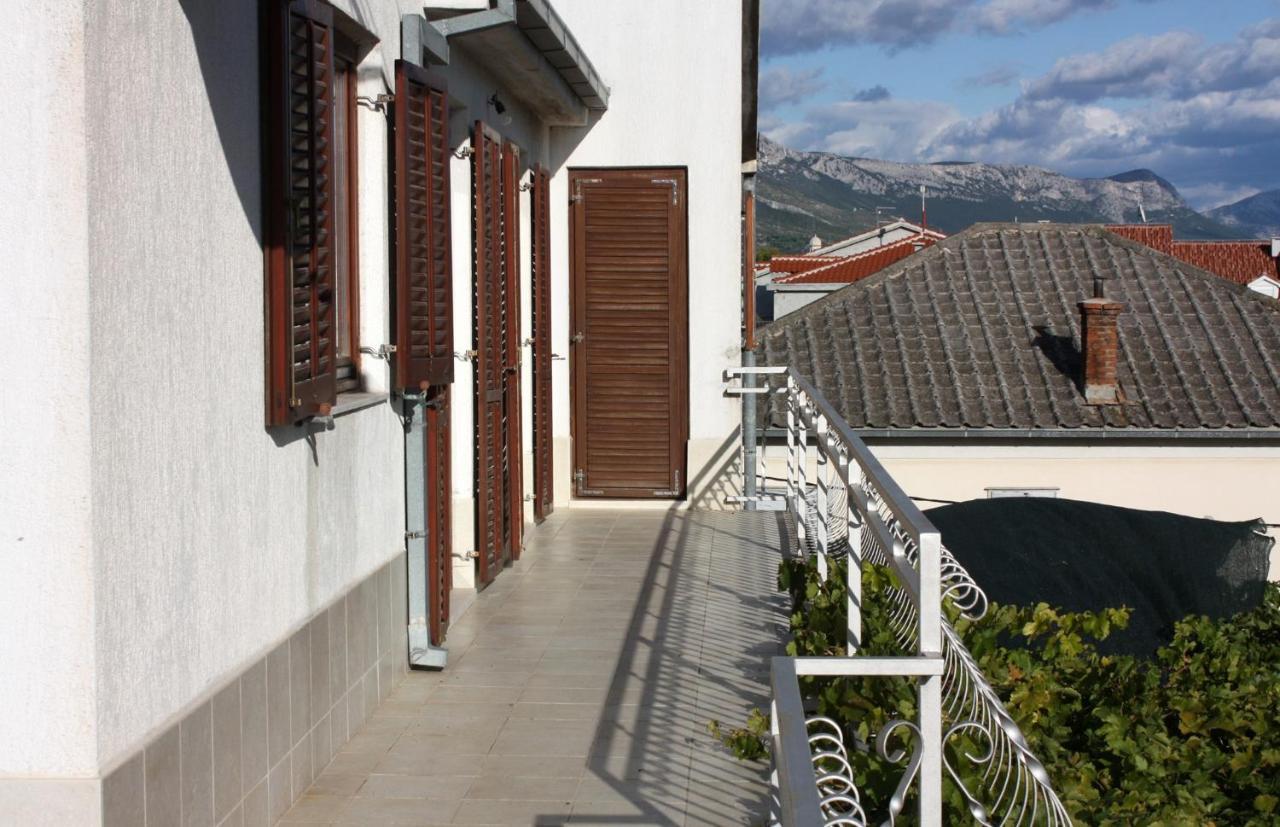 Apartments With A Parking Space Kastel Stafilic, Kastela - 5219 Экстерьер фото